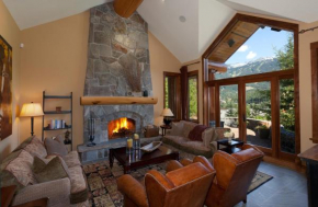 Alpine View Chalet | Popular Chalet, Hot Tub, Theatre Room, Stunning Views